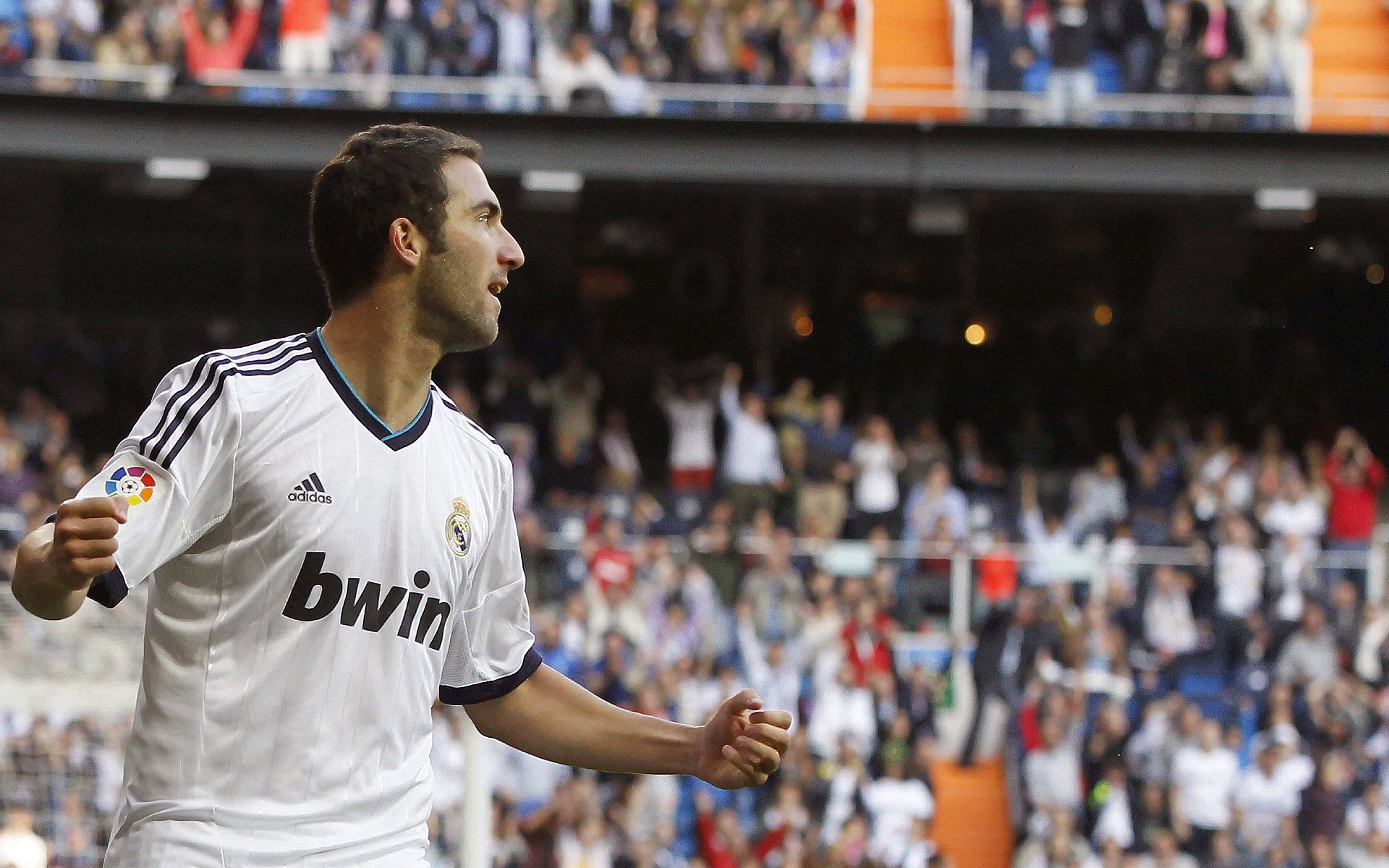 爱游戏体育APP下载-利物浦采用新的高压战术，连续三场零封对手，利物浦never give up